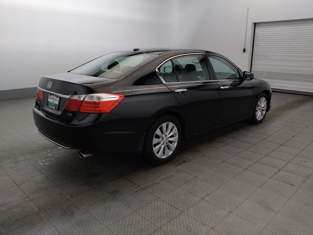 Used 2015 Honda Accord Touring image 10