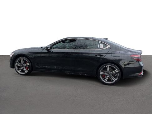 Used 2025 Genesis G70 2.5T w/ Sport Prestige Package image 6