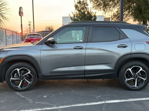 Used 2021 Chevrolet TrailBlazer RS w/ Convenience Package FWD image 17