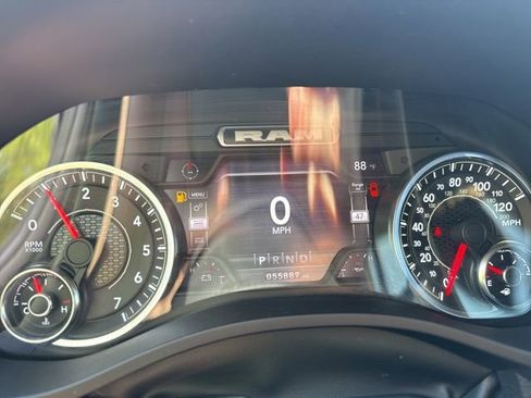 Used 2023 RAM 1500 Laramie AWD/4WD image 12