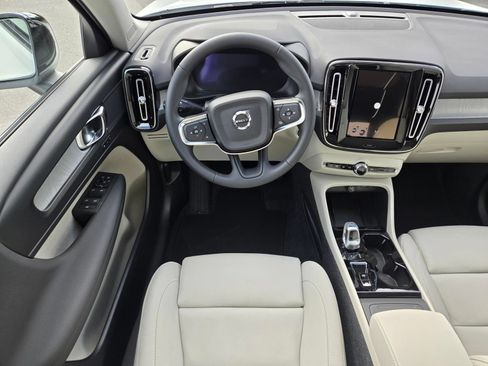 New 2026 Volvo XC40 B5 Plus w/ Protection Package Premier AWD/4WD image 12