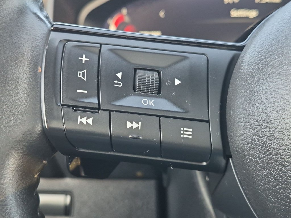 Used 2024 Nissan Rogue Platinum AWD/4WD image 15
