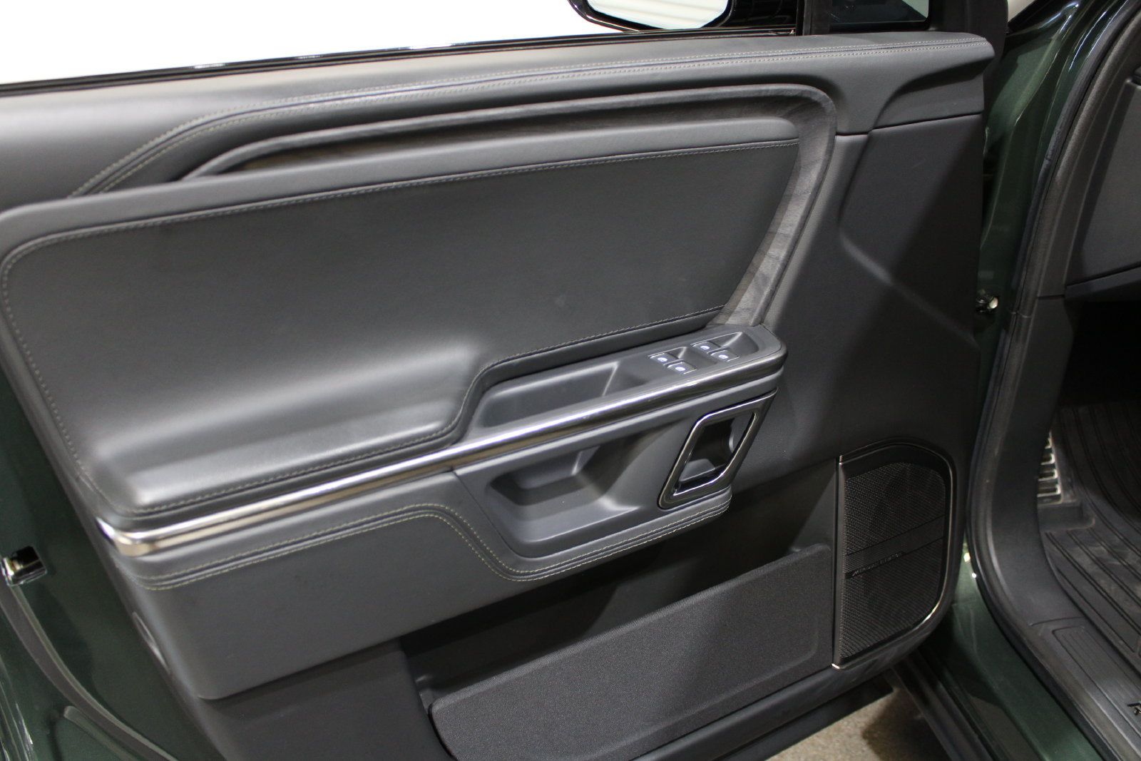 Used 2023 Rivian R1T Adventure Quad AWD/4WD image 25