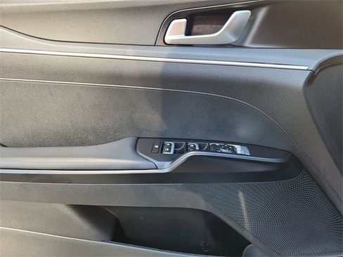 Used 2023 Kia K5 GT-Line image 22