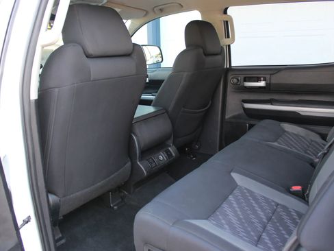 Used 2018 Toyota Tundra SR5 w/ TRD Off Road Package image 21