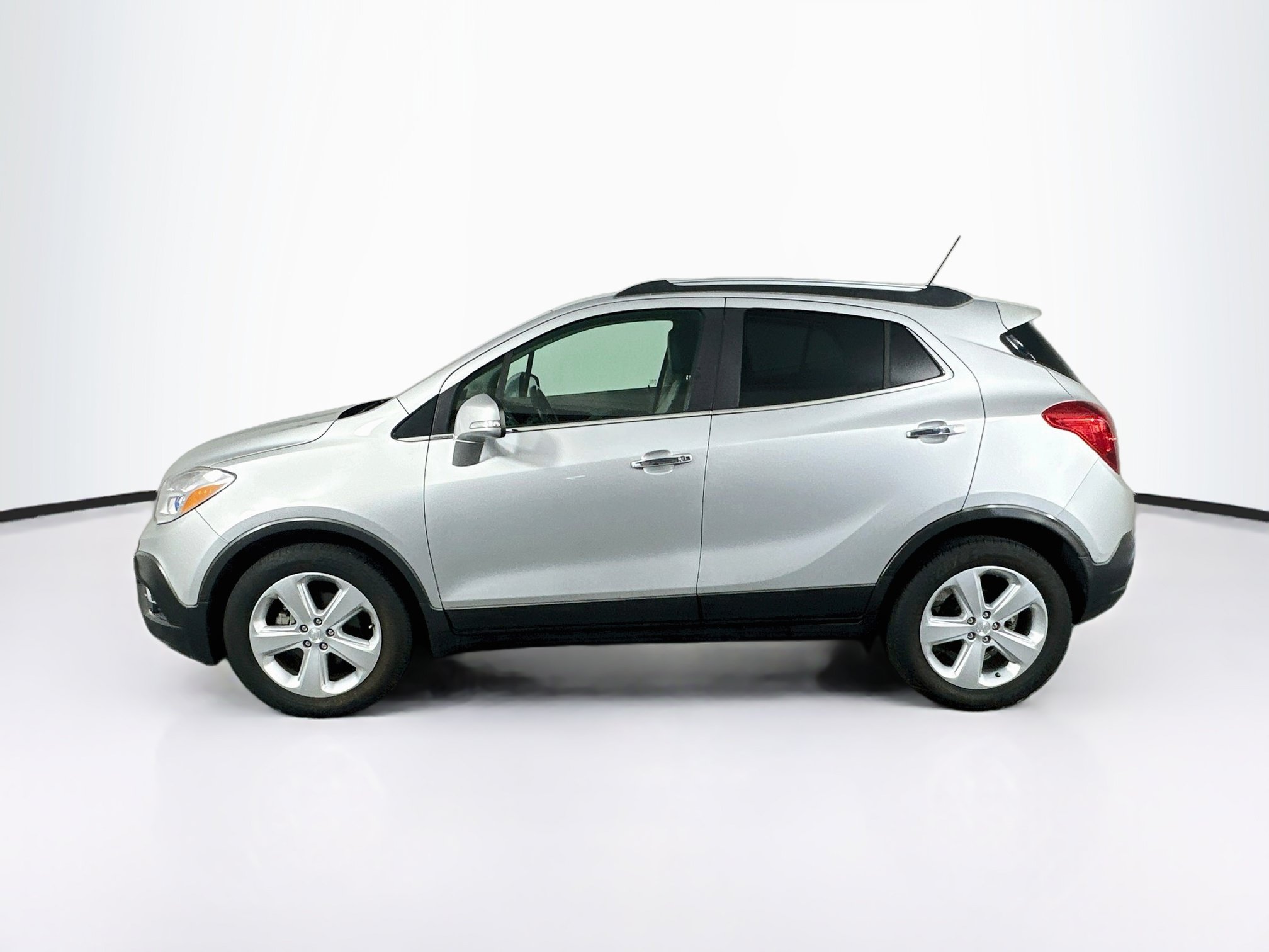 Used 2015 Buick Encore Convenience FWD image 4