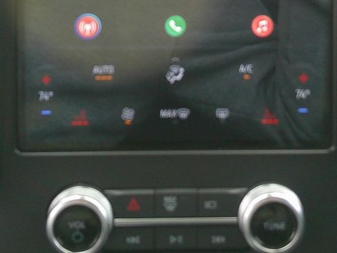 Used 2024 Ford Edge SEL image 20