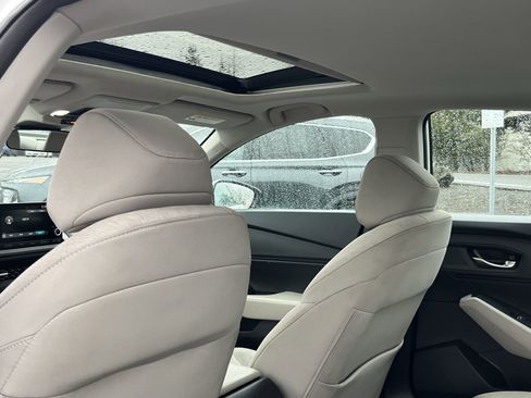 Used 2023 Honda Accord EX image 15