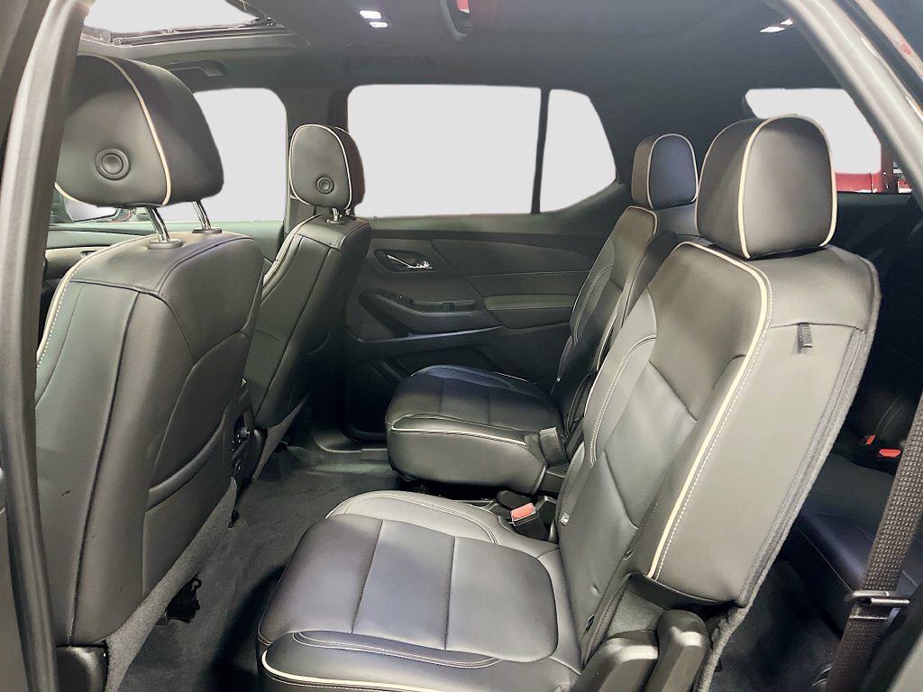 Used 2023 Chevrolet Traverse Premier w/ LPO, Floor Liner Package AWD/4WD image 26