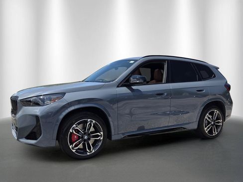 New 2026 BMW X1 xDrive28i w/ Technology Package AWD/4WD image 3