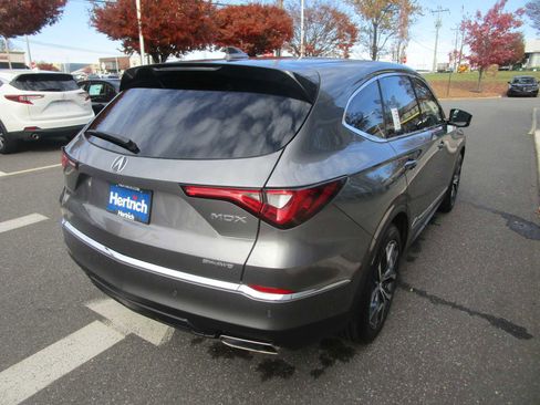 Certified 2023 Acura MDX SH-AWD w/ Technology Package image 5