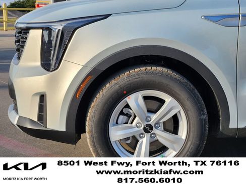 New 2026 Kia Sorento LX FWD image 6