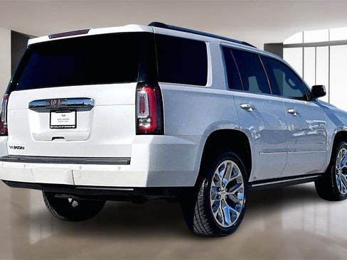 Used 2019 GMC Yukon Denali w/ Denali Ultimate Package image 2