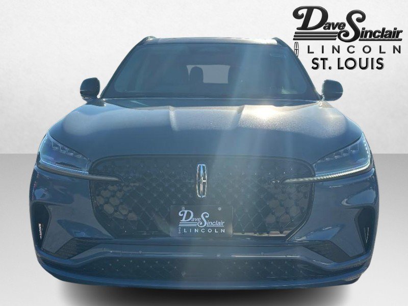 New 2026 Lincoln Aviator AWD w/ Jet Appearance Package image 2