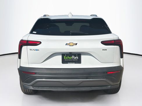 Used 2024 Chevrolet Blazer EV LT AWD/4WD image 7