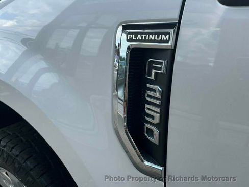 Used 2022 Ford F250 Platinum image 12