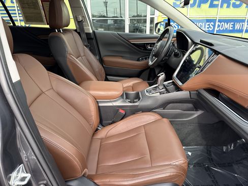 Used 2022 Subaru Outback Touring w/ Popular Package #2 image 34