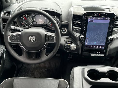 Used 2025 RAM 1500 Laramie image 13