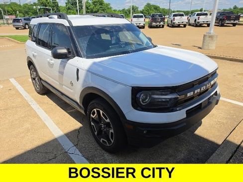 Used 2023 Ford Bronco Sport Outer Banks w/ Tech Package AWD/4WD image 4