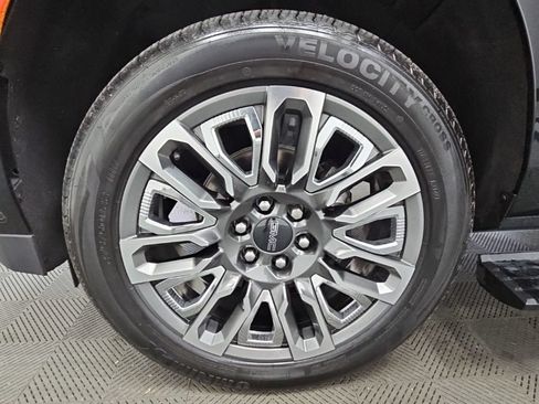 Used 2023 GMC Yukon XL Denali Ultimate AWD/4WD image 51