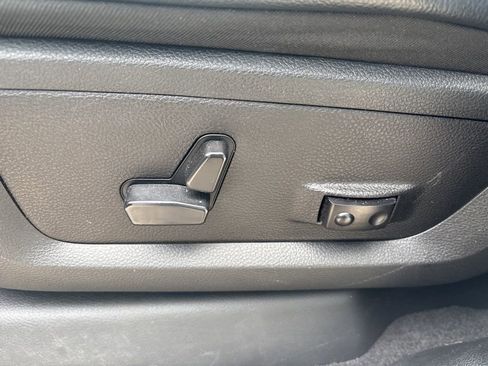 Used 2023 RAM 2500 Laramie image 19