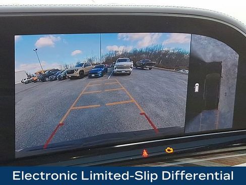 Used 2021 Cadillac Escalade ESV Premium Luxury Platinum w/ Heavy-Duty Trailer Package image 23