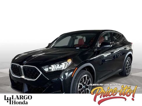 Used 2025 BMW X2 xDrive28i AWD/4WD image 1