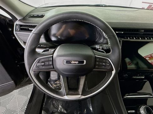 Used 2023 Jeep Grand Cherokee L Limited w/ Trailer Tow Group (B) image 21