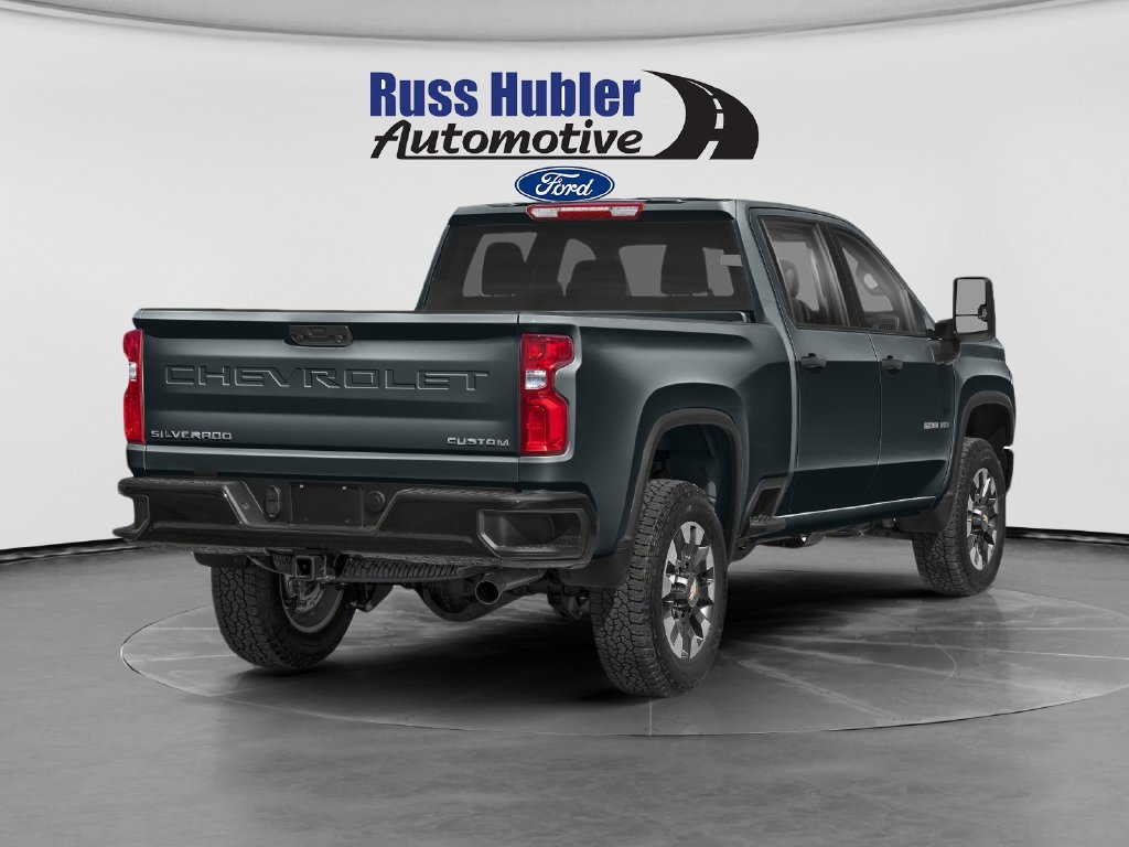 Used 2020 Chevrolet Silverado 2500 Custom w/ Custom Value Package AWD/4WD image 2