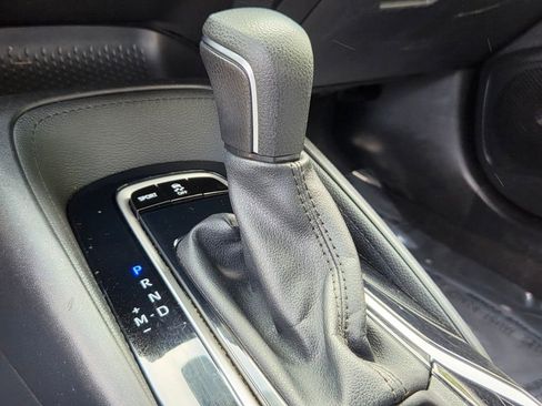 Used 2020 Toyota Corolla SE FWD image 18