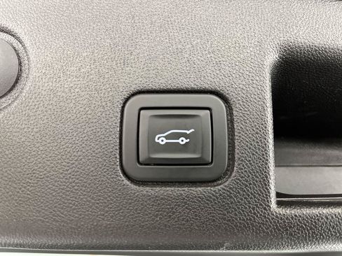 Used 2019 Chevrolet Equinox LT AWD/4WD image 28