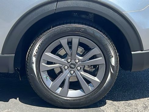 Certified 2023 Ford Explorer XLT w/ Equipment Group 202A RWD image 6