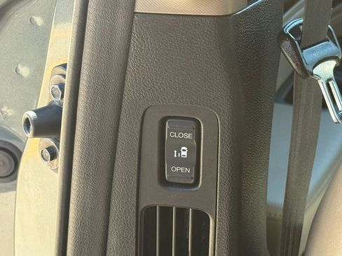 Used 2020 Honda Odyssey Elite image 24