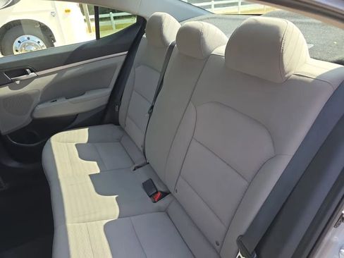 Used 2020 Hyundai Elantra Value Edition image 41