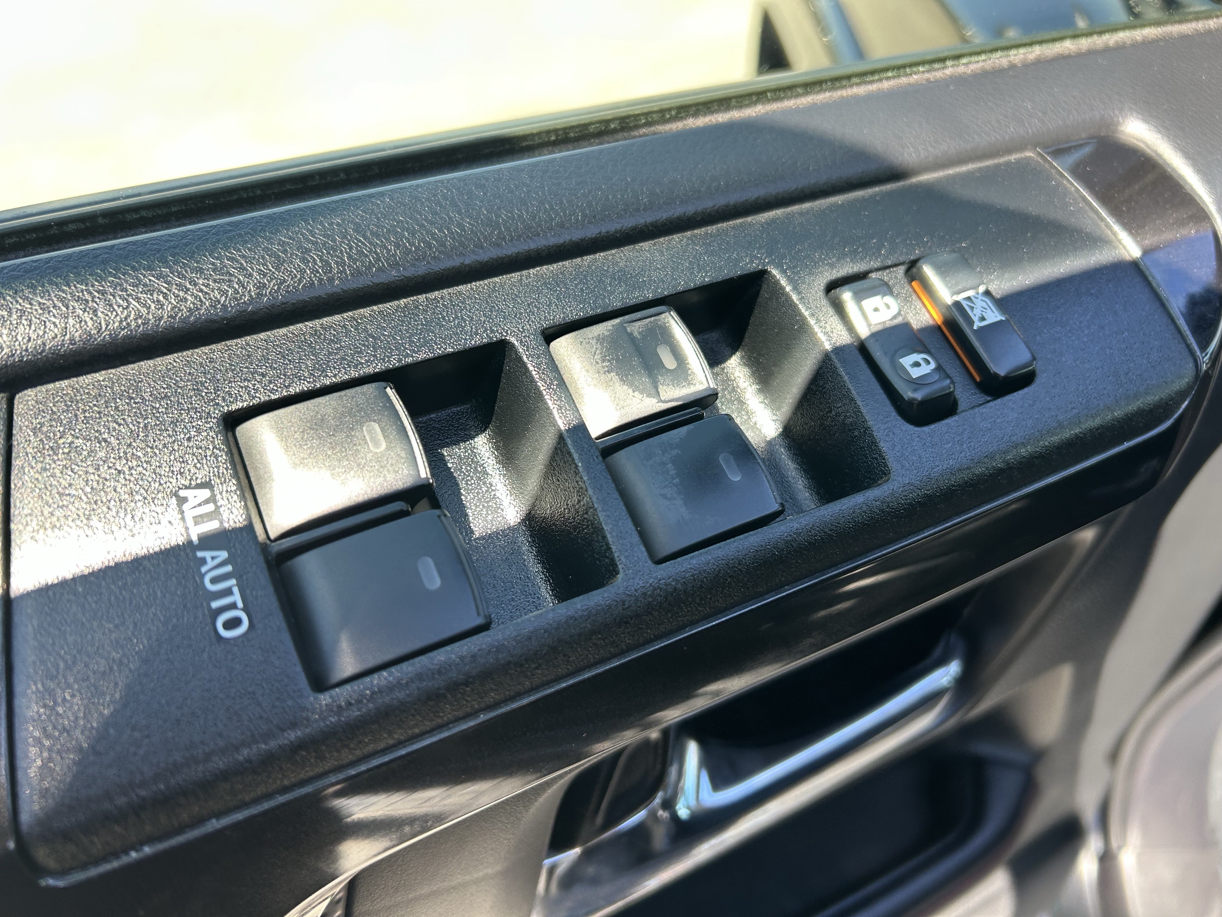 Certified 2021 Toyota 4Runner TRD Off-Road Premium AWD/4WD image 18