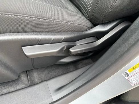 New 2026 Chevrolet Equinox LT w/ Safety and Technology Package FWD image 13