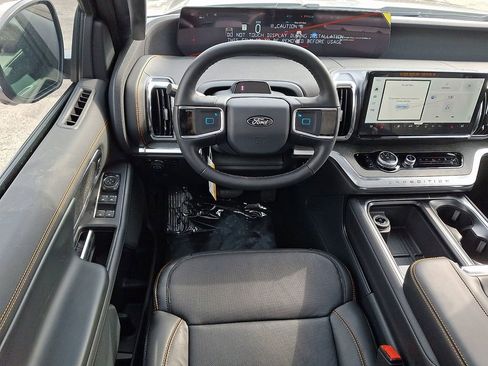 New 2026 Ford Expedition Tremor image 7