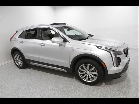 Used 2019 Cadillac XT4 Premium Luxury w/ Cold Weather Package AWD/4WD image 1