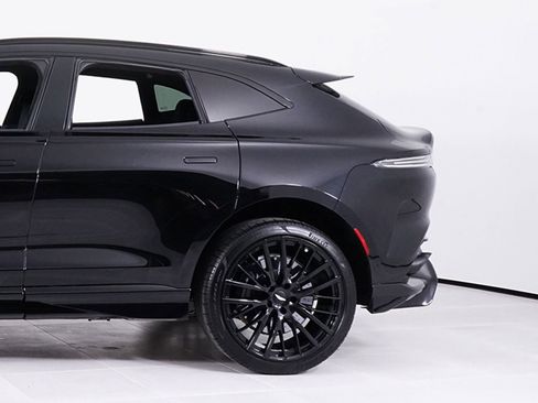 Used 2023 Aston Martin DBX 707 image 13