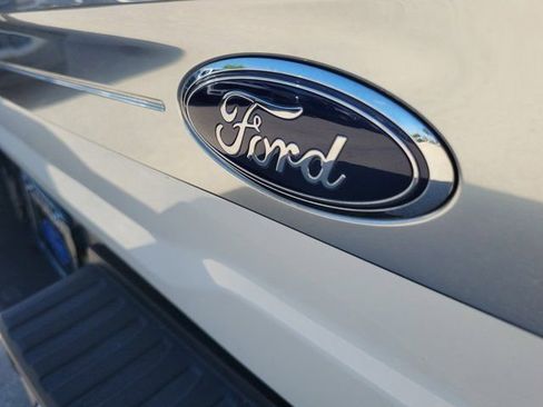 Certified 2022 Ford F150 Platinum w/ Equipment Group 701A High AWD/4WD image 7