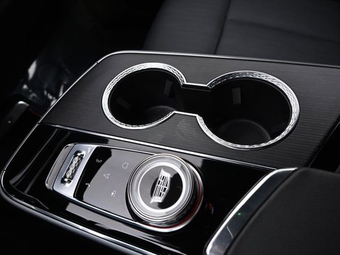 New 2025 Cadillac Lyriq Sport image 32