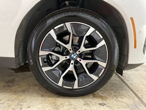 Used 2025 BMW X3 xDrive30i AWD/4WD image 32