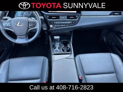 Used 2024 Lexus ES 300h 300h w/ Premium Package image 4