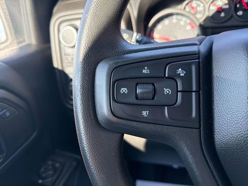 Used 2022 Chevrolet Silverado 1500 Custom image 21