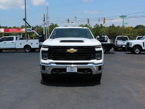 Used 2024 Chevrolet Silverado 2500 W/T AWD/4WD image 9