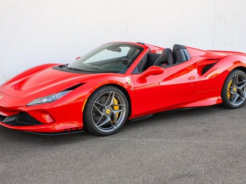 Certified 2022 Ferrari F8 Tributo RWD image 21