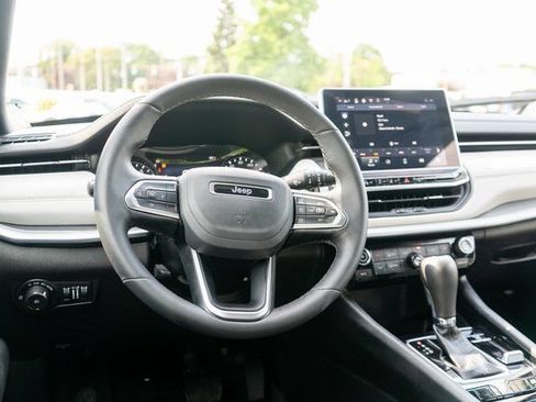 Used 2024 Jeep Compass Limited AWD/4WD image 14