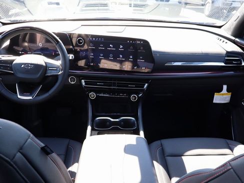 New 2026 Chevrolet Traverse Z71 w/ Enhanced Driving Package image 25