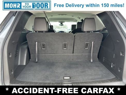 Used 2021 Chevrolet Traverse LT w/ LT Premium Package image 10