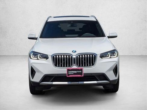 Used 2024 BMW X3 sDrive30i w/ Premium Package RWD image 2